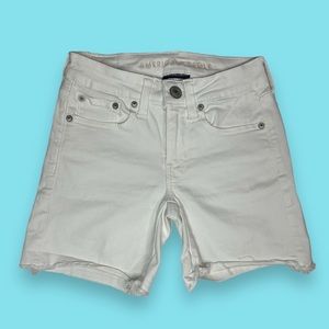 Juniors American Eagle Midi Jean Short- White Size 00